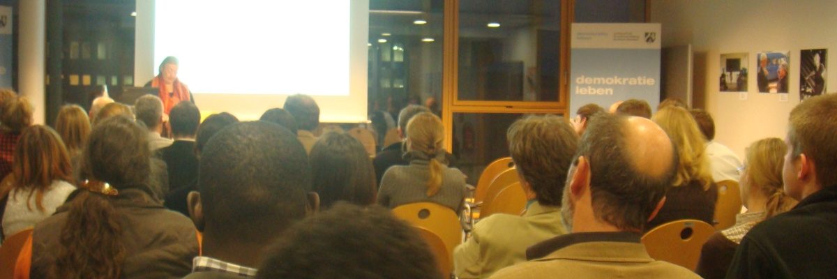 Eröffnung durch Staatssekrärin Marion Gierden-Jülich